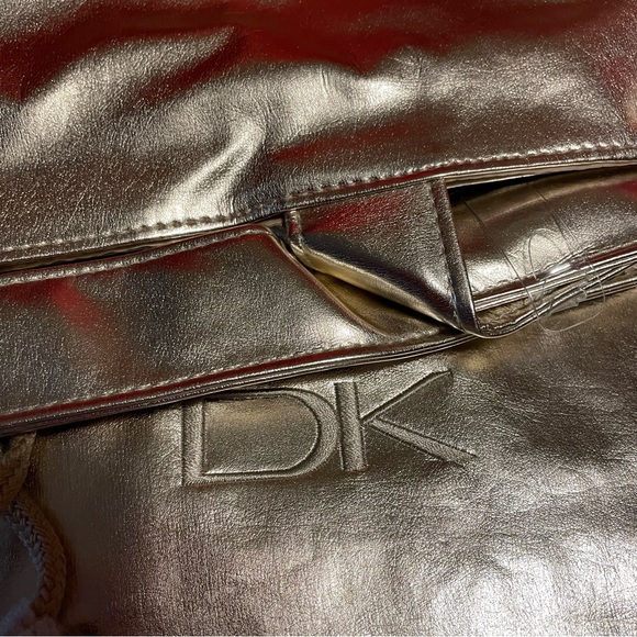 NWOT Donna Karan Metallic Gold Tote. Shoulder Strap, Drawstring. Roomy. - Picture 2 of 6